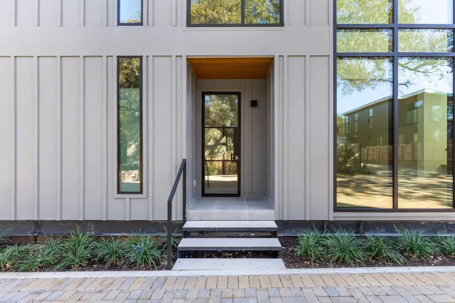 1603 Chelsea Ln #1, Austin, TX 78704 - #3