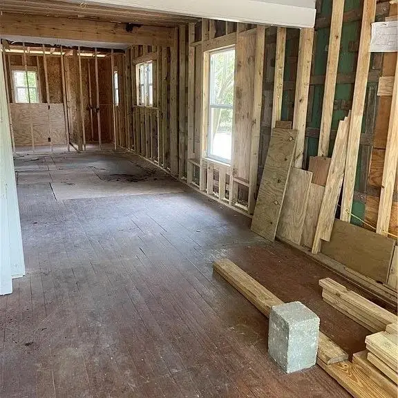 218 S Bright St, Gonzales, TX 78629 - Image #3