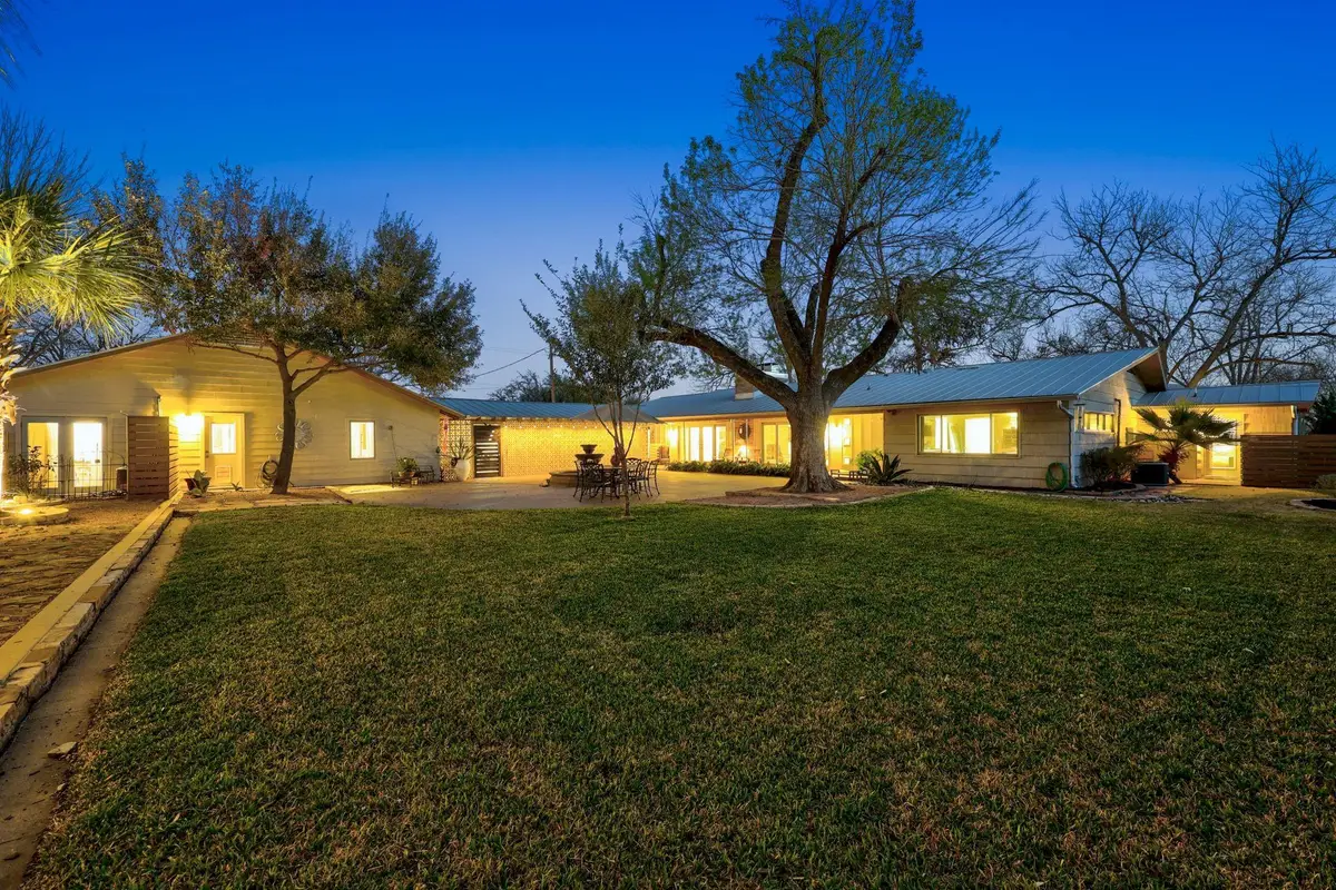 1405 E 18th St, Georgetown, TX 78626 - #1