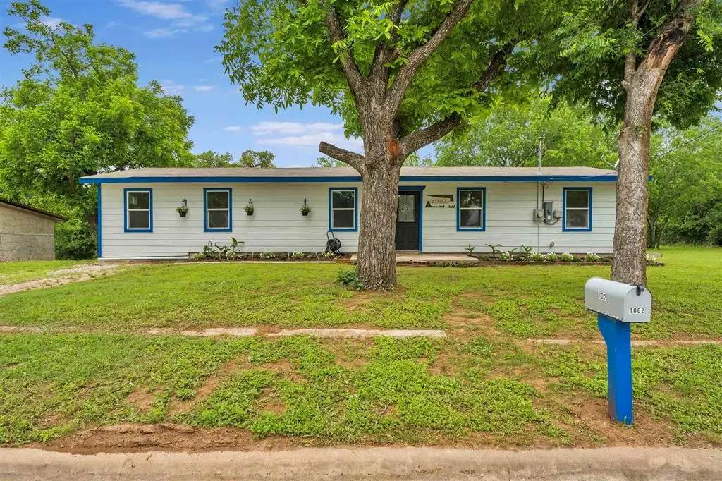 1002 S Pierce St, Burnet, TX 78611 - #1