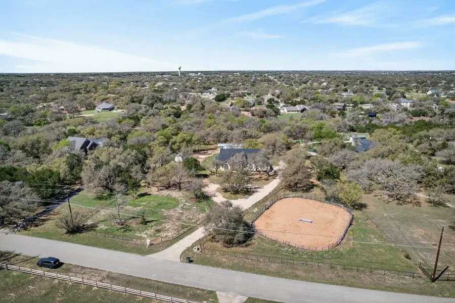 131 N Showhorse Dr, Liberty Hill, TX 78642 - #3