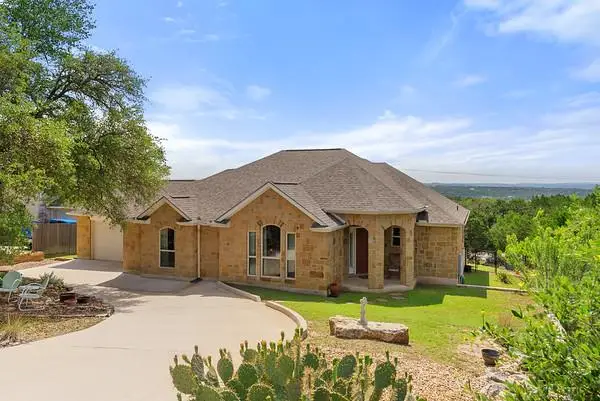 906 Daviot Dr, Spicewood, TX 78669