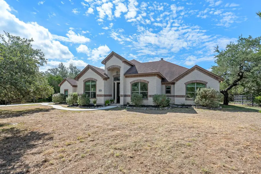 833 Pinnacle Pkwy, New Braunfels, TX 78132 - #2