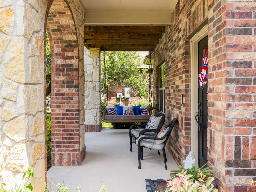 201 Sycamore St, Georgetown, TX 78633 - #3