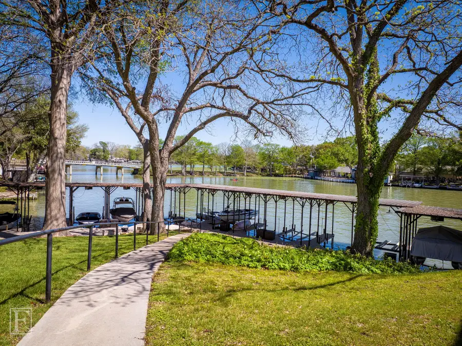 551 Terminal Loop Rd #B3, McQueeney, TX 78123 - Image #3