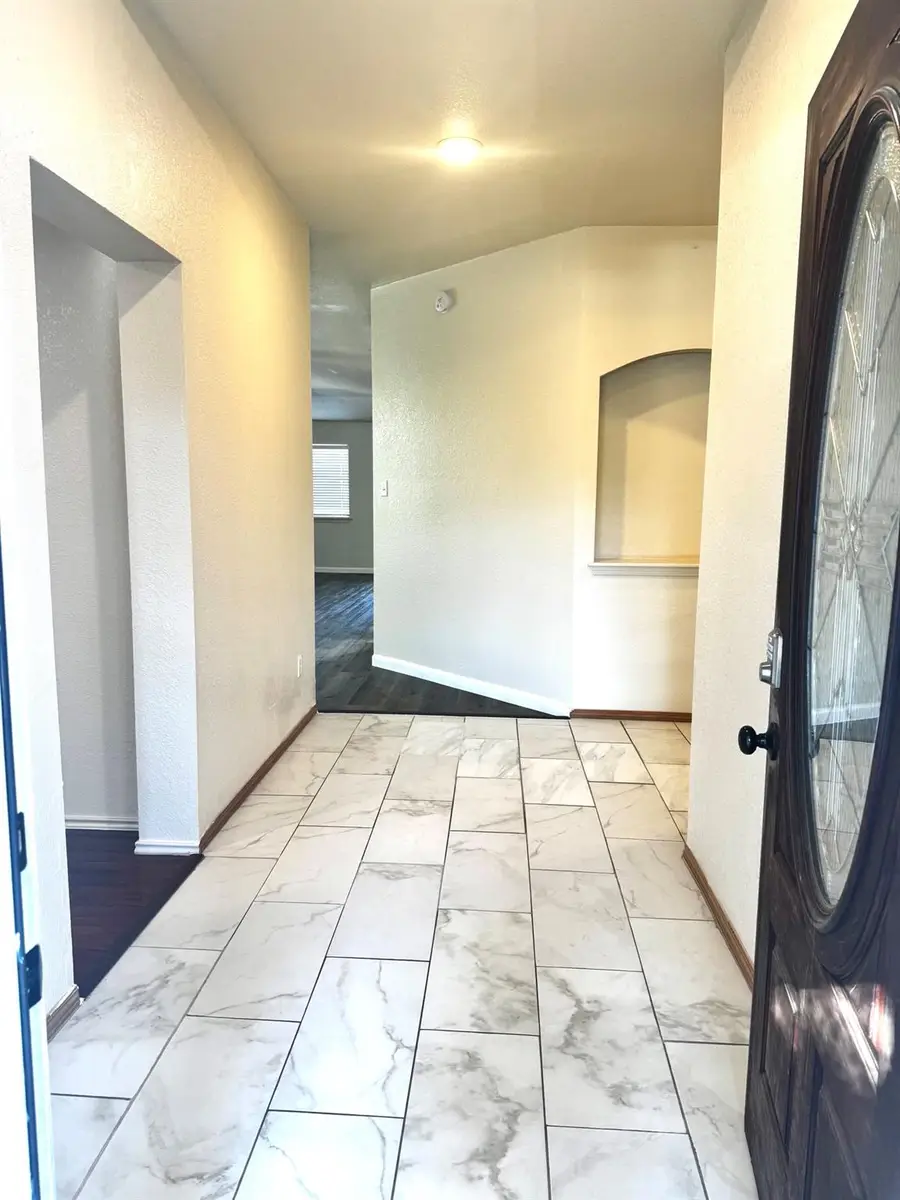 1712 Darjeeling Dr, Pflugerville, TX 78660 - Image #2