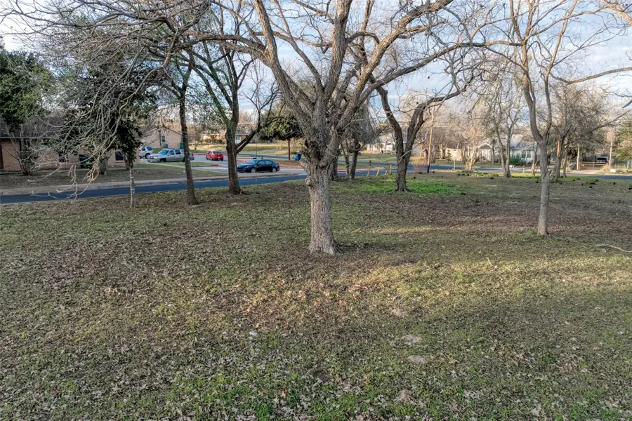 Lot 2 E Alamo St, Elgin, TX 78621 - Image #2