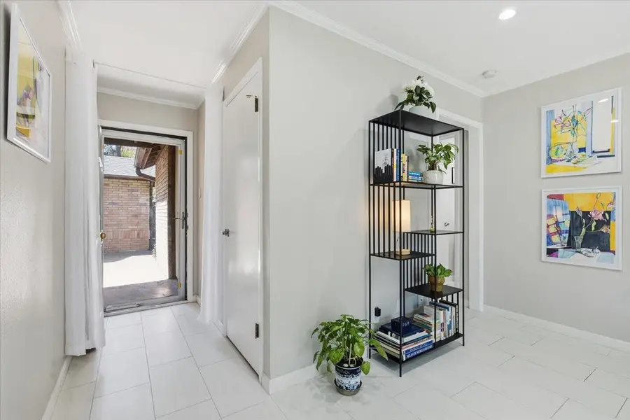 7406 Shadow Hill Dr #104, Austin, TX 78731 - #3