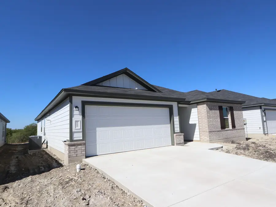 9112 Furman Dr, Austin, TX 78747 - Image #3