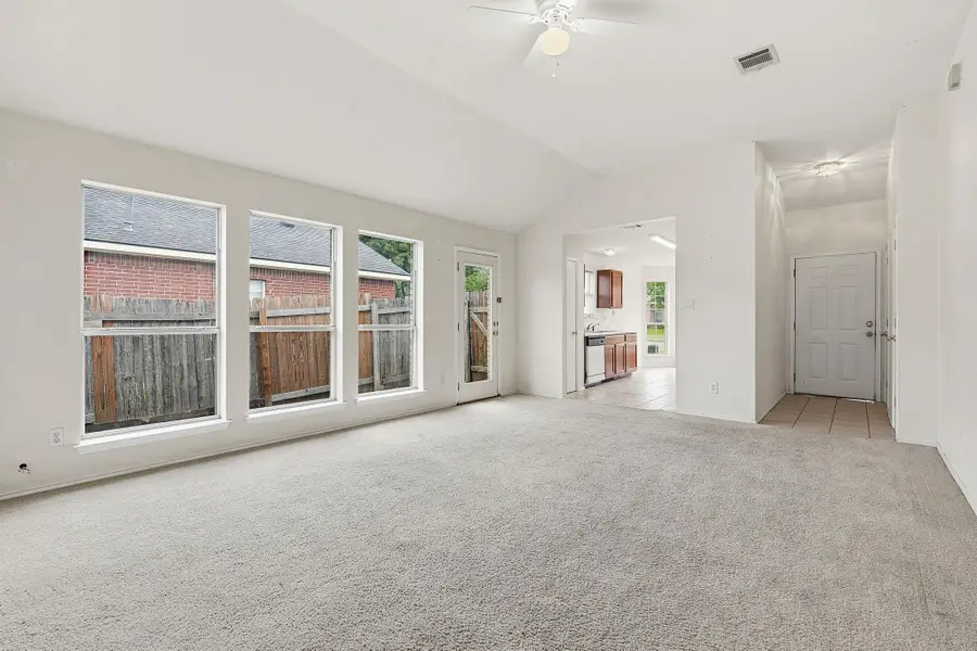 116 Blue Ridge Trl, Elgin, TX 78621 - #3