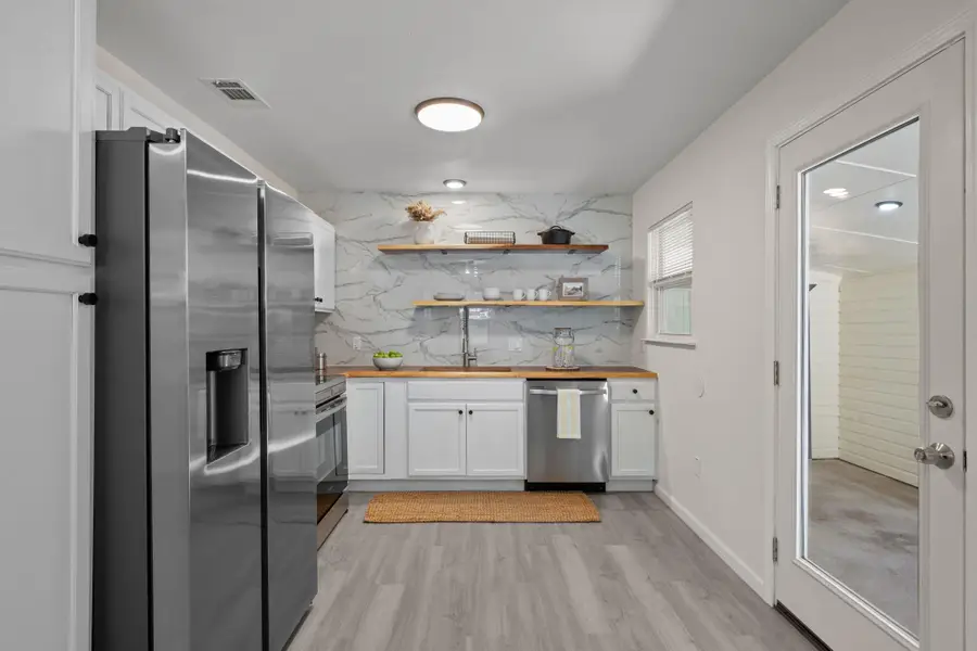 4711 Bandera Rd, Austin, TX 78721 - #3