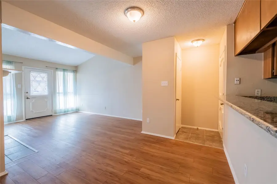 806 W 24th St #320, Austin, TX 78705 - Image #3