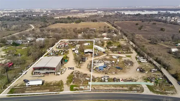 7902 Dee Gabriel Collins Rd, Austin, TX 78744