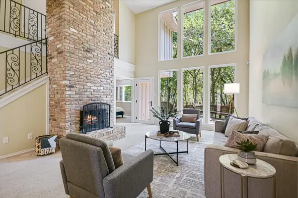 8209 Summer Place Dr, Austin, TX 78759