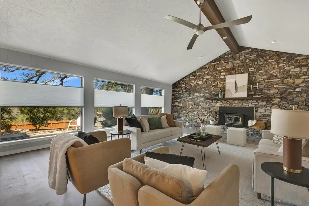 115 Oak Ridge Dr, San Marcos, TX 78666 - #1