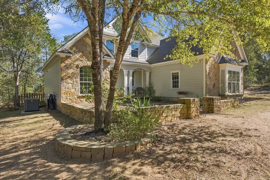 206 Laura Ln, Bastrop, TX 78602 - #3