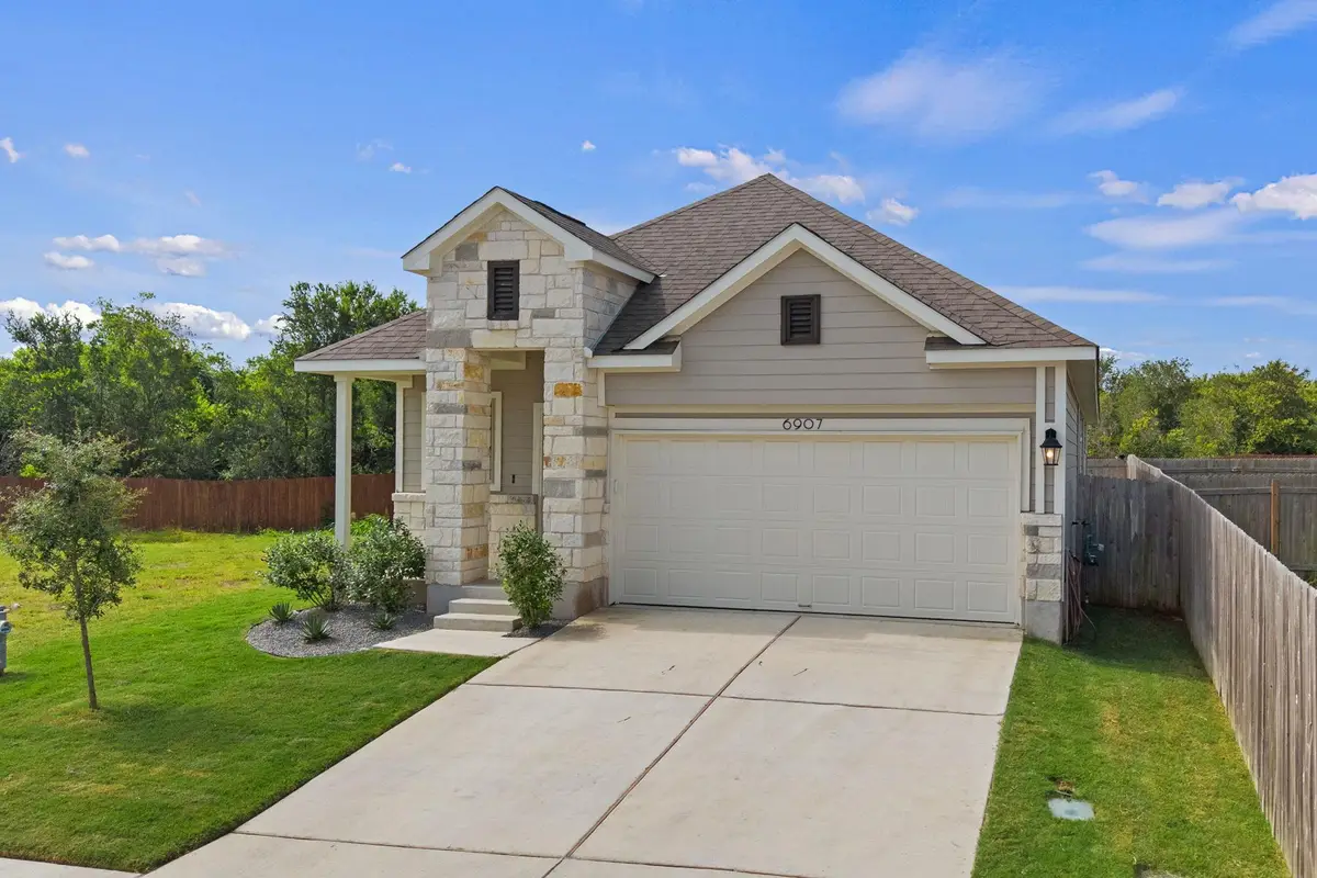 6907 Short Run Ln, Buda, TX 78610 - #1