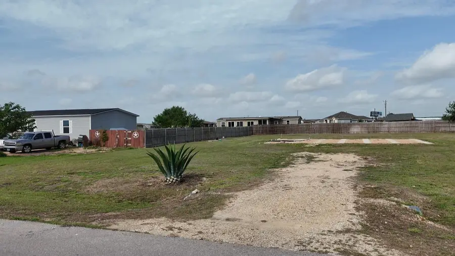 258 Arrowhead Cv, Kyle, TX 78640 - #3