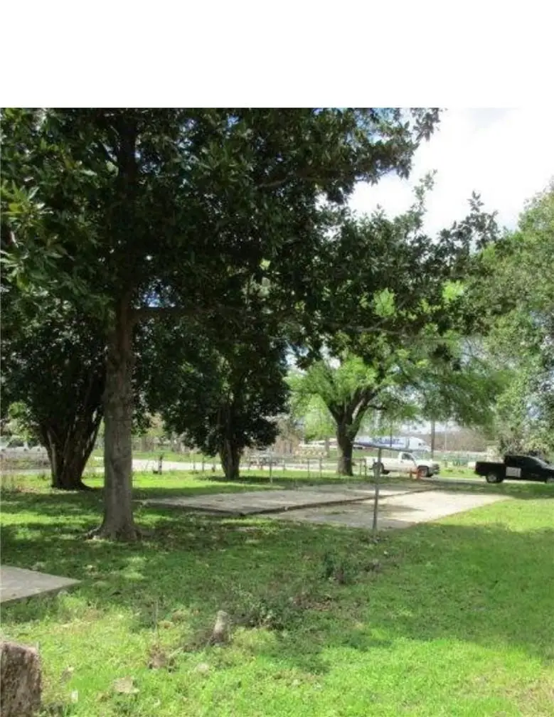 302 Linda Dr, San Marcos, TX 78666 - Image #2
