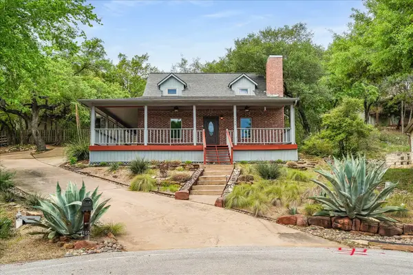 105 Fallbrook Ct, Lakeway, TX 78734