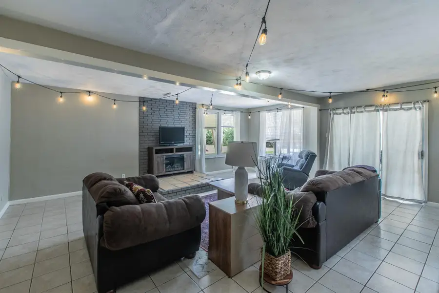 251 Cool Water Dr, Bastrop, TX 78602 - #2
