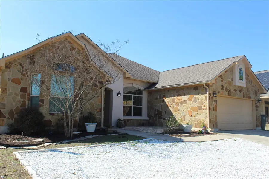 220 Tahitian Dr, Bastrop, TX 78602 - #2
