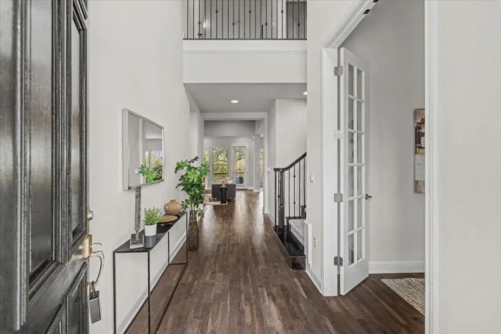 6708 Denia Dr, Austin, TX 78739 - #1