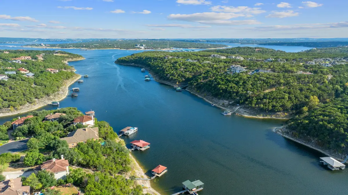 7201 Getaway Dr, Jonestown, TX 78645 - #1