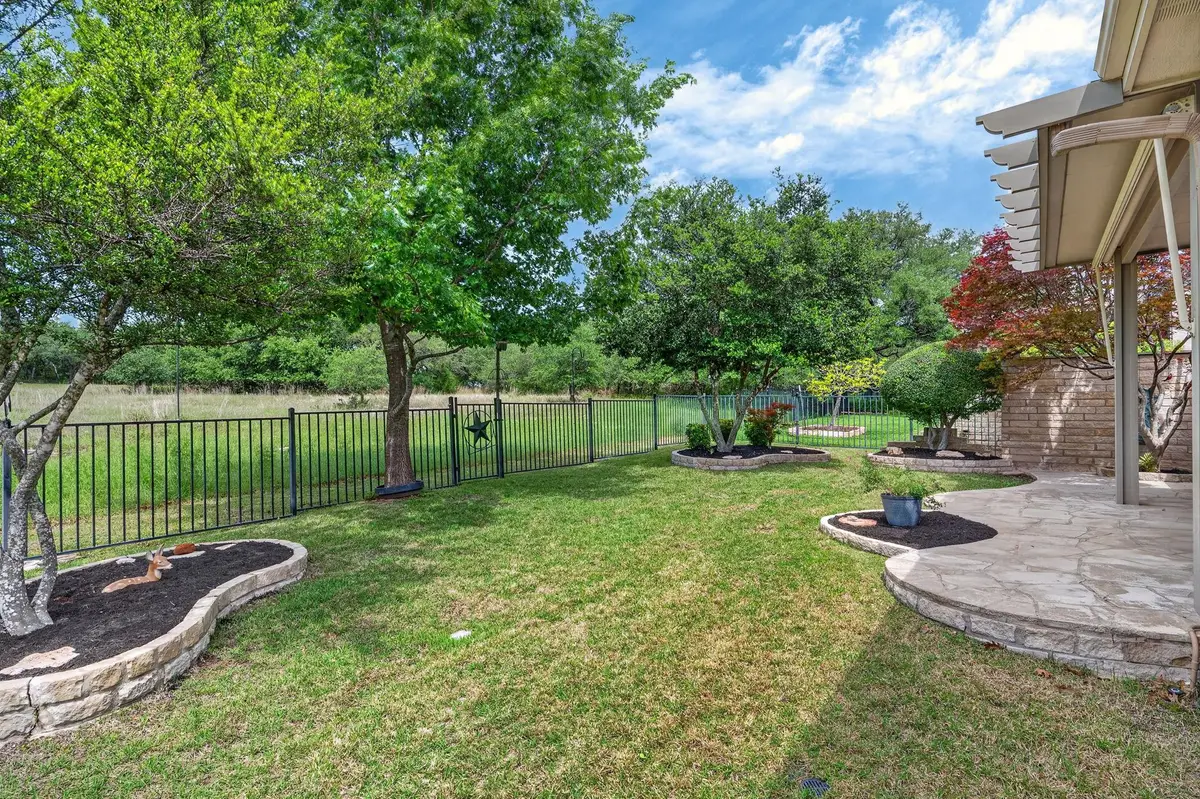 327 Fieldstone Dr, Georgetown, TX 78633 - #1