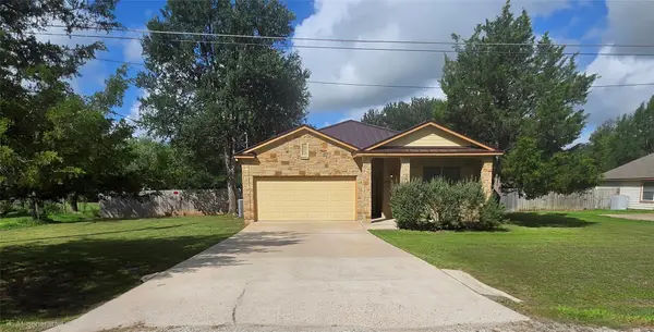 141 Kokomo Ln, Bastrop, TX 78602