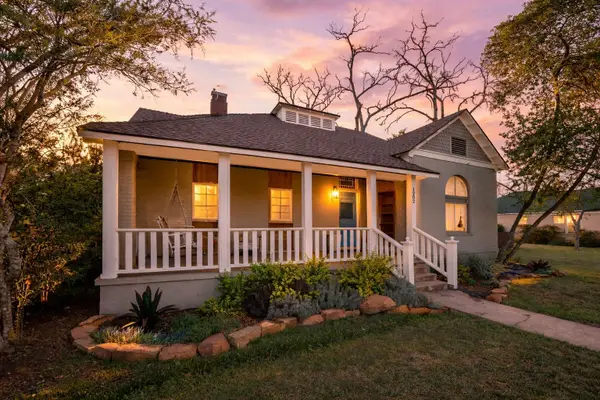 1202 Pecan St, Bastrop, TX 78602