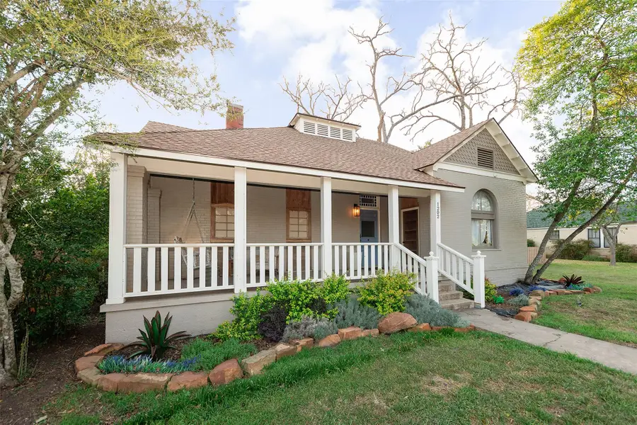 1202 Pecan St, Bastrop, TX 78602 - #2