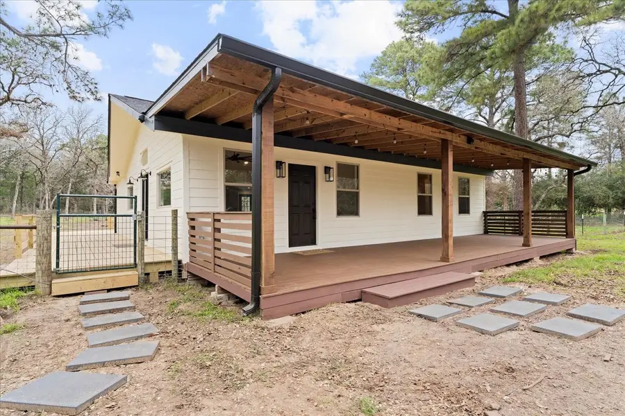 533 SE Pine Canyon Dr, Smithville, TX 78957 - Image #3