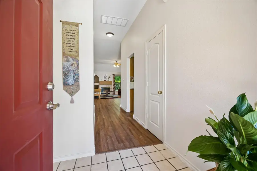 111 Finch Ln, Georgetown, TX 78626 - #3
