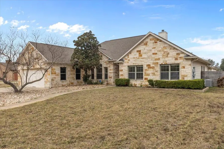 106 Spring Mdw, Bastrop, TX 78602 - Image #2