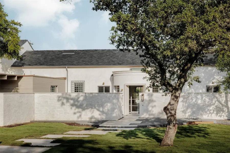 2600 Tanglewood Trl, Austin, TX 78703 - Image #2