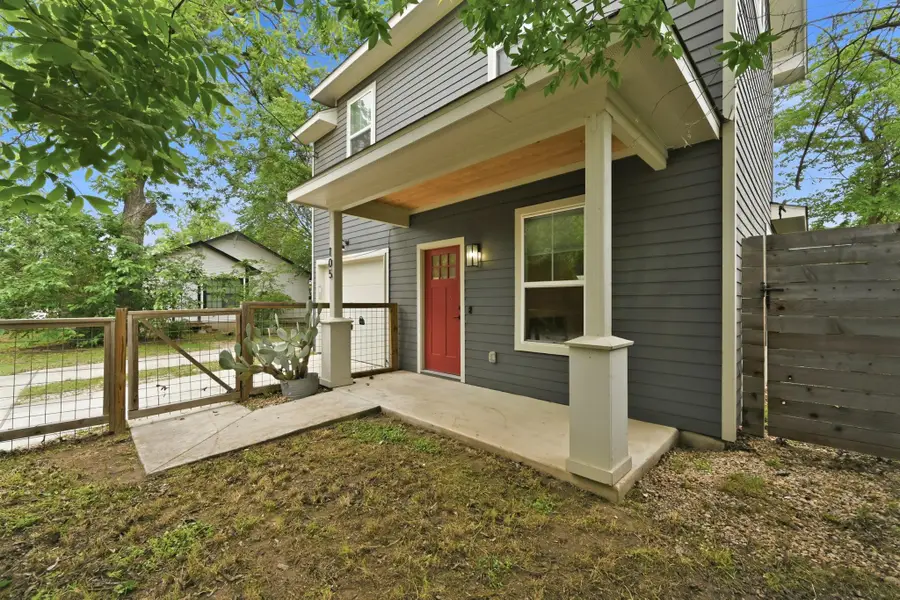 105 Elkhart St #3, Austin, TX 78702 - #3