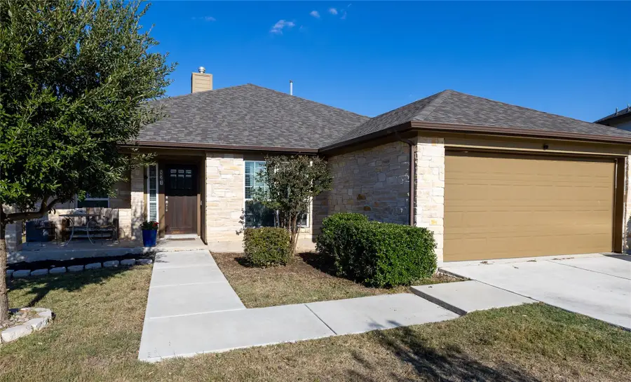 827 Savannah Cv, Elgin, TX 78621 - Image #2