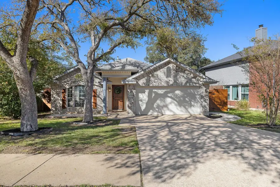 8110 Nairn Dr, Austin, TX 78749 - Image #2