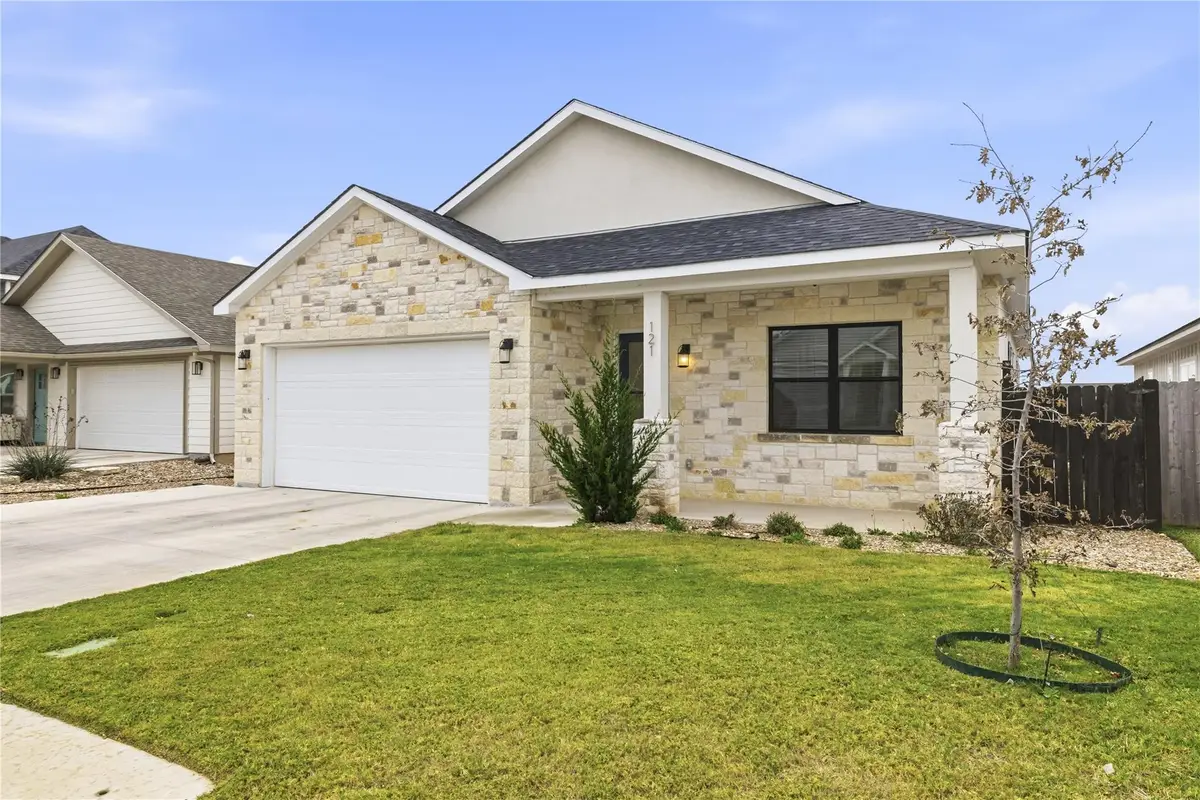 121 Feather Way, Fredericksburg, TX 78624 - #1