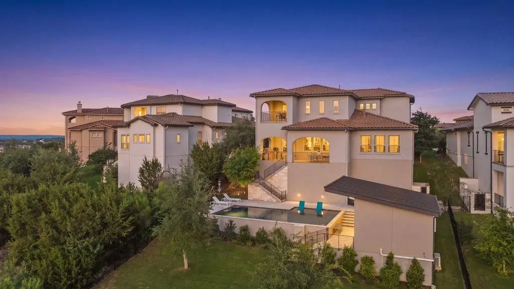 206 Majestic Arroyo Way, Lakeway, TX 78738 - #1