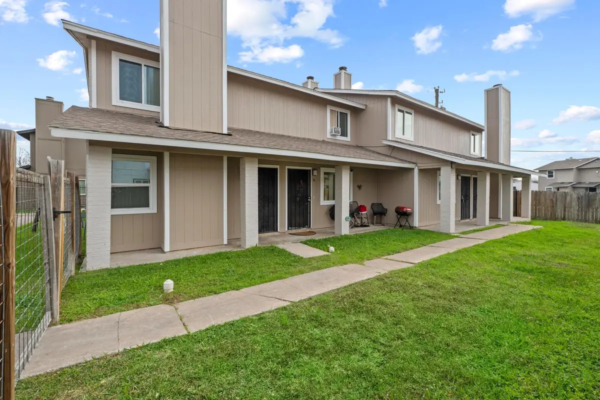 6913 Wentworth Dr, Austin, TX 78724 - Image #1