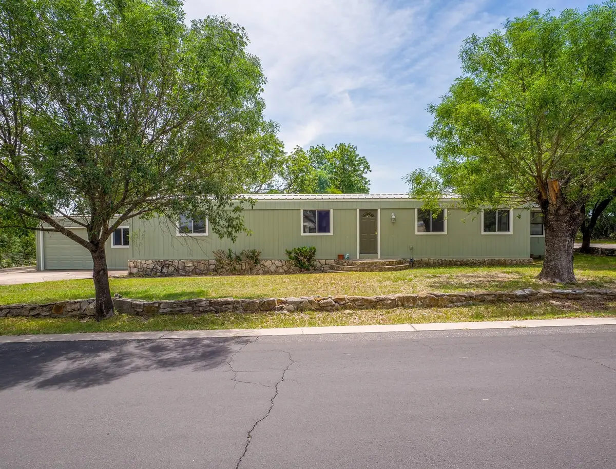 1605 Colonneh St, Horseshoe Bay, TX 78657 - Image #1