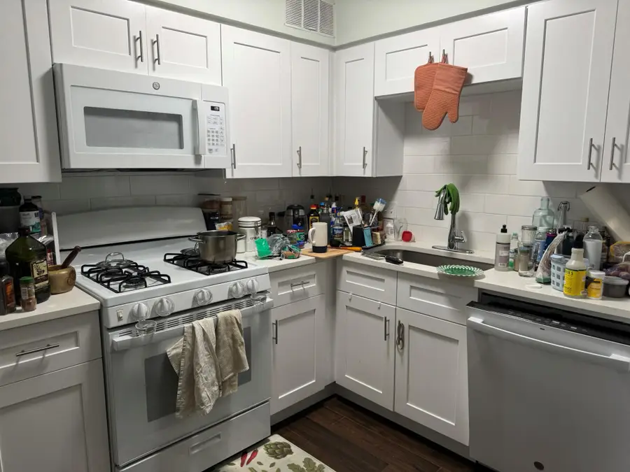 2208 Mission Hill Cir #101-104, Austin, TX 78741 - #3