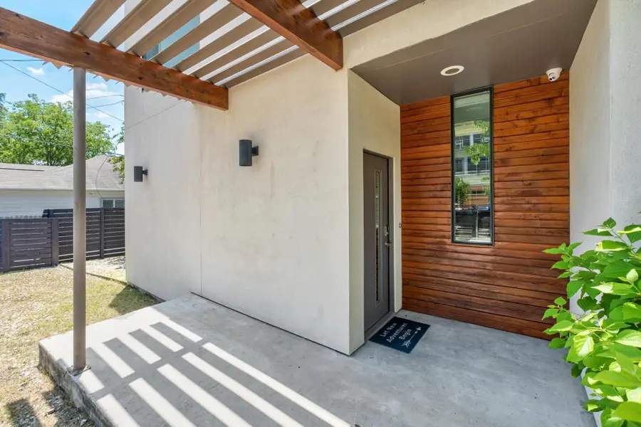 1606 Salina St, Austin, TX 78702 - #3