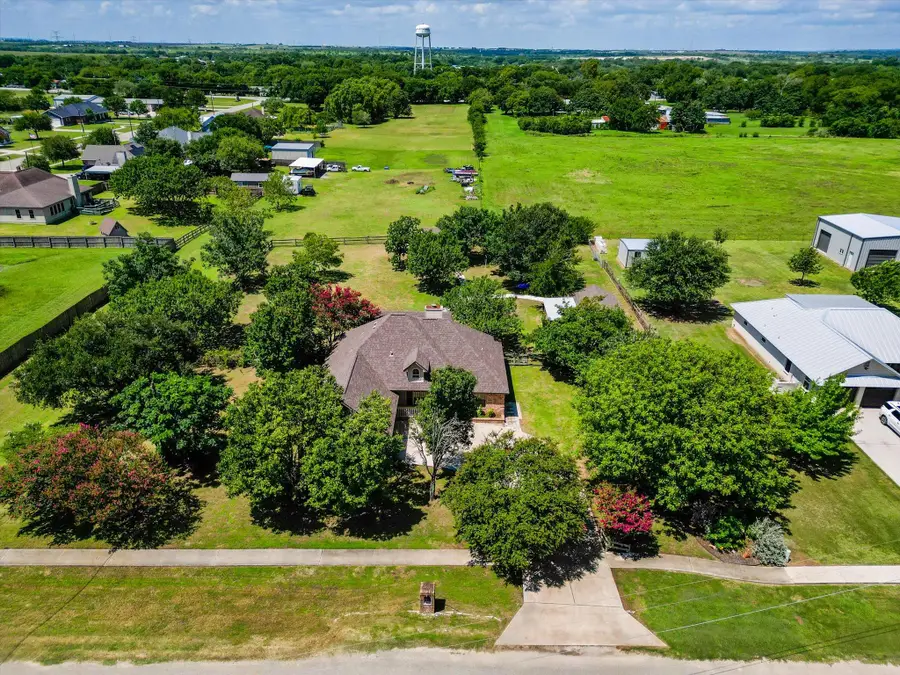 53 Tinas Trl, Martindale, TX 78655 - #2