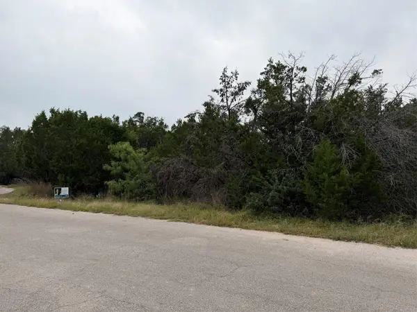 21479 Lakefront Dr, Lago Vista, TX 78645