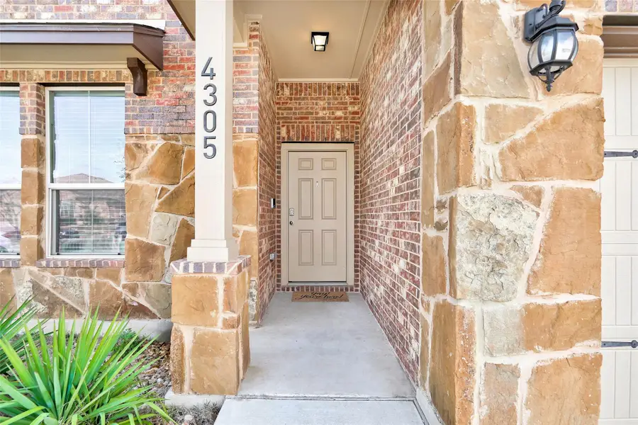 4305 Abergavenny Dr, Belton, TX 76513 - Image #2