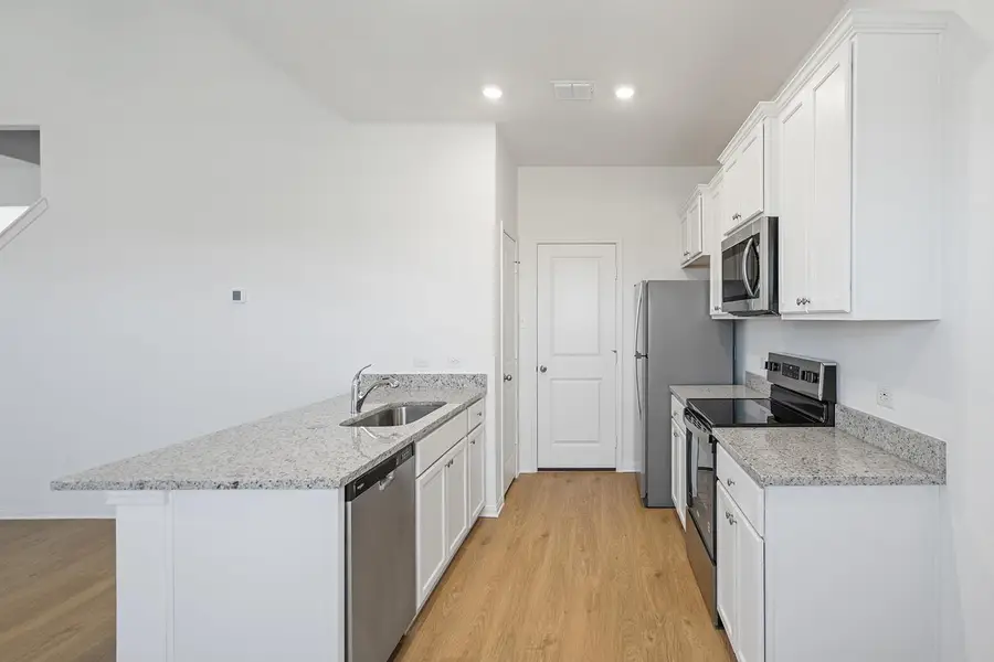 137 Desert Hare Dr, Jarrell, TX 76537 - #3