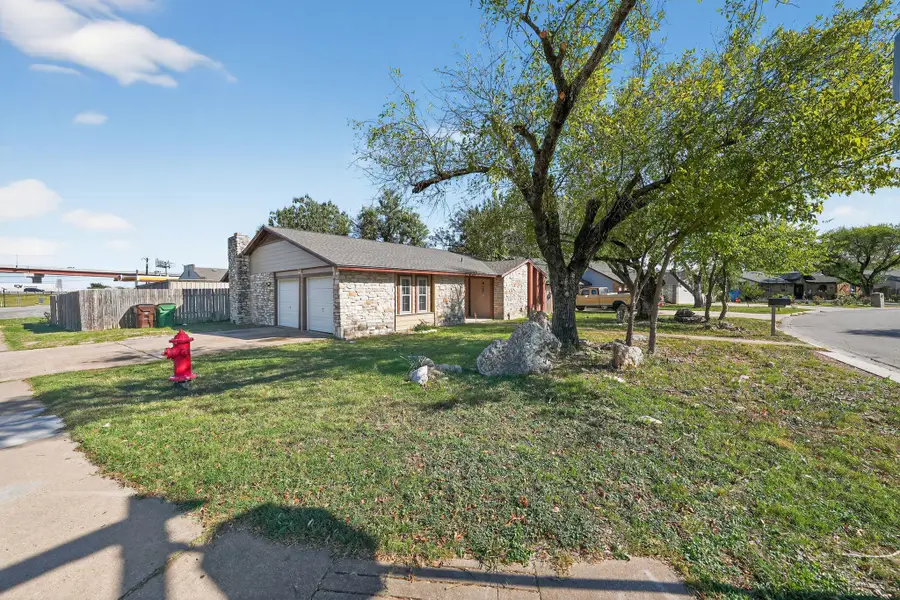 1209 Sagebrush Dr, Round Rock, TX 78681 - Image #3